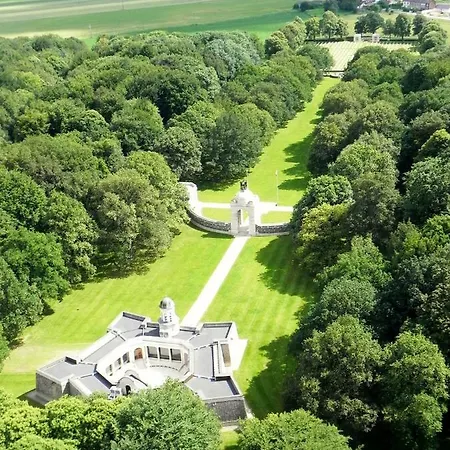 Snowden House, Somme Battlefields 펜션 Longueval